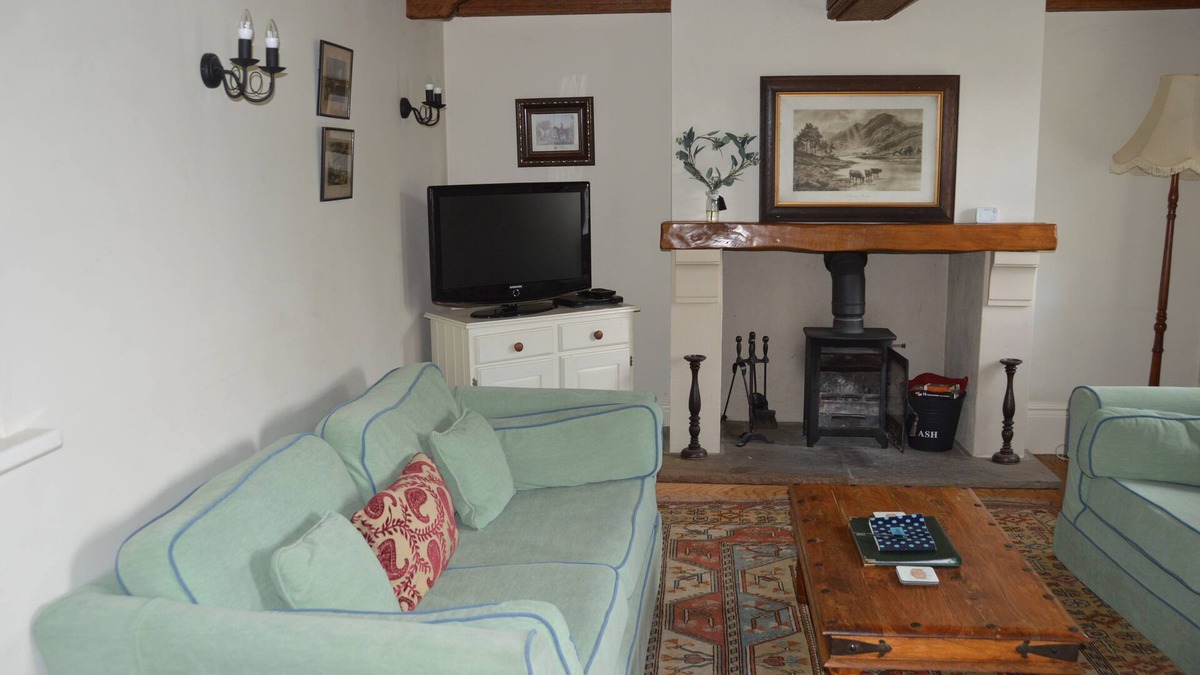 Pickering Cottage | 3 bed cottage Dog/Cat FRIENDLY on site fishing