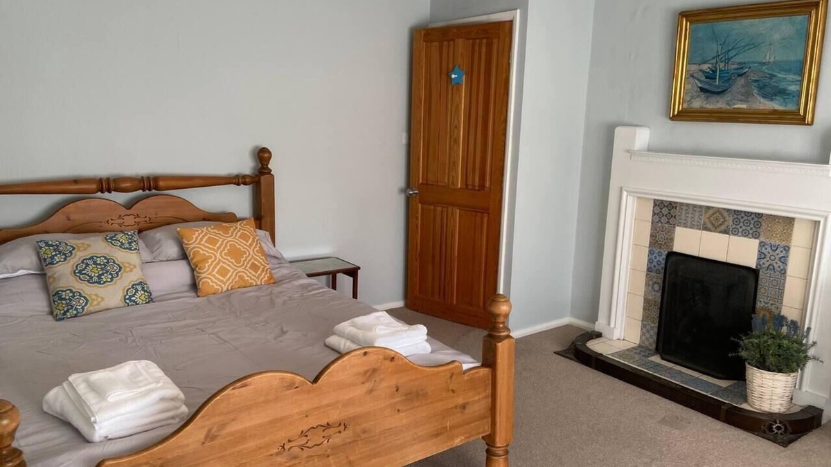 Scarborough Cottage | 3 Bed Cottage - Sleeps 5 - Wifi - Pets - Parking