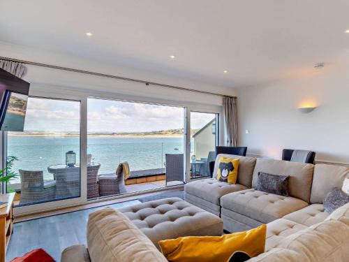 Appledore House | 3 Bed in Appledore WATER