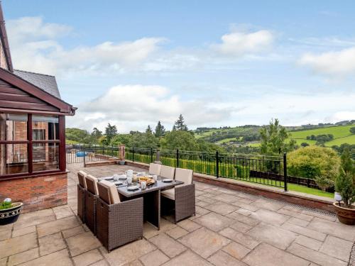 Erwood House | 3 bed in Builth Wells 78329