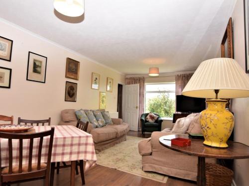 Great Snoring House | 3 Bed in Great Snoring KT075