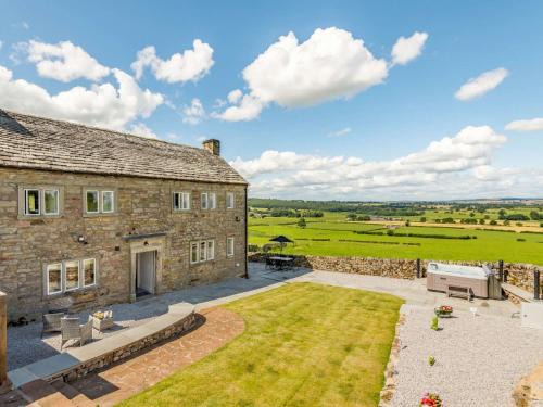 Penrith House | 3 Bed in Pooley Bridge 89068