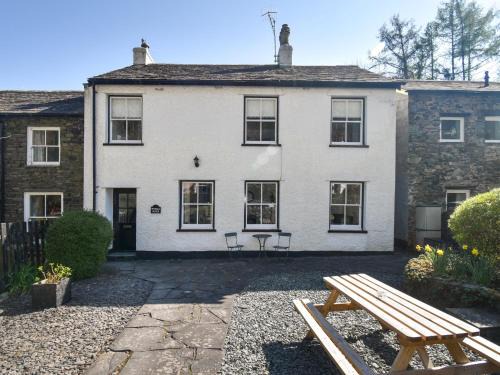 Thornthwaite House | 3 Bed in Thornthwaite SZ575