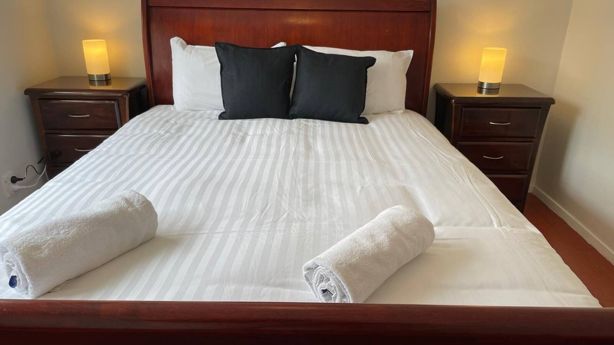 Tullamarine House | 3 Bed Room Family Home next to Melbourne Airport