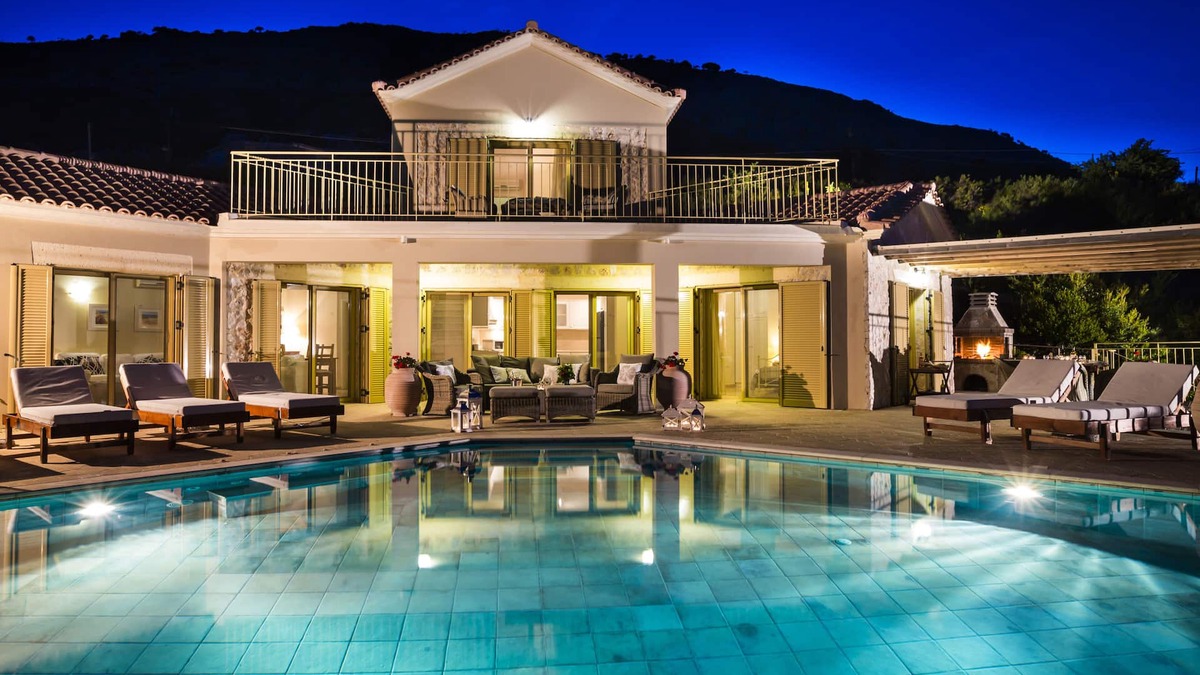 Skala Villa | 3 Bed Skala Villa with Infinity Pool and Sea Views