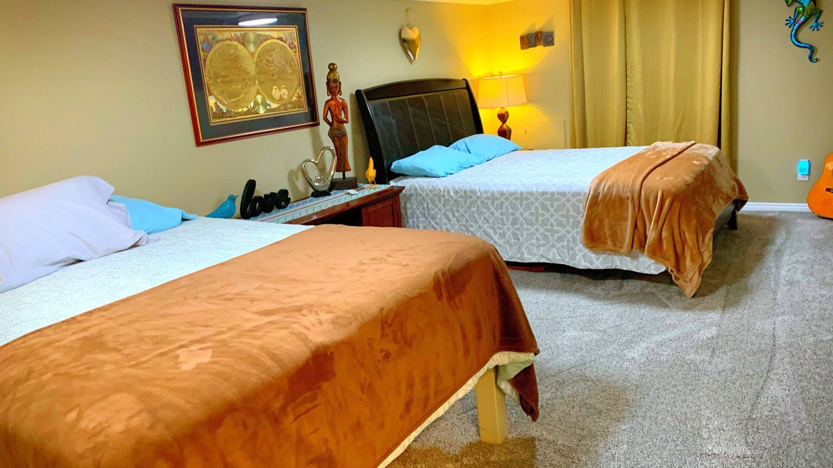 Draper House | 3 bedrm Luxurious Apartment with Best View in Salt lake City and Private Hot Tub