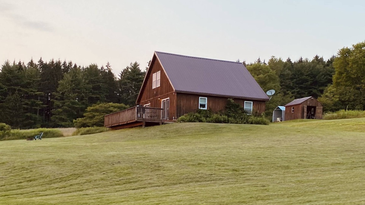 Willet Ski Chalet | 3 bedroom 1 bathroom sleeps 6
