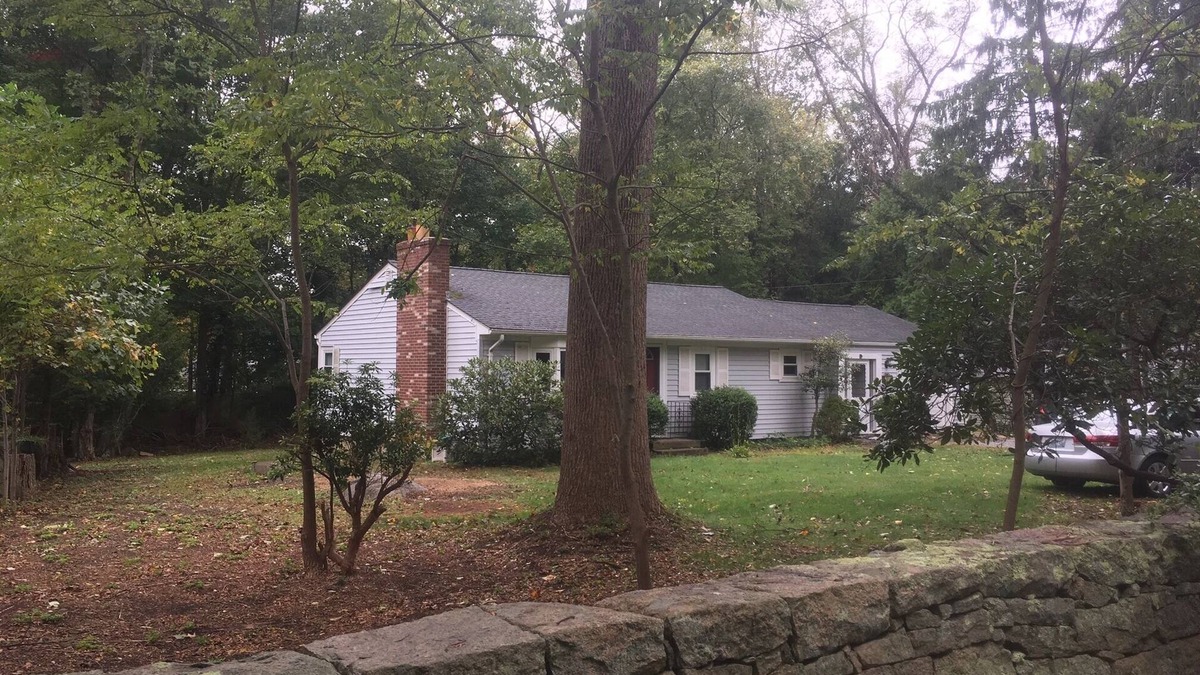 Kingston House | 3 Bedroom 2 bath Home Located in South County Rhode Island