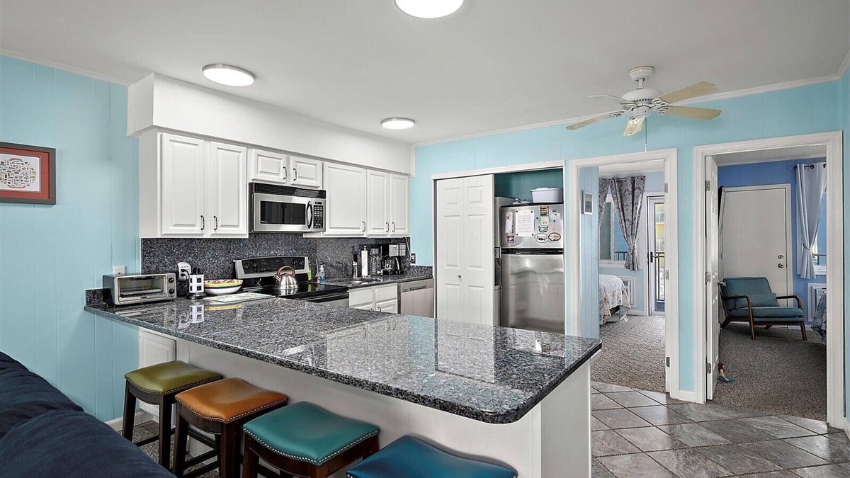 North Ocean City Condo | 3 Bedroom 4th Floor Condo in Severn 1, Steps to the Beach!