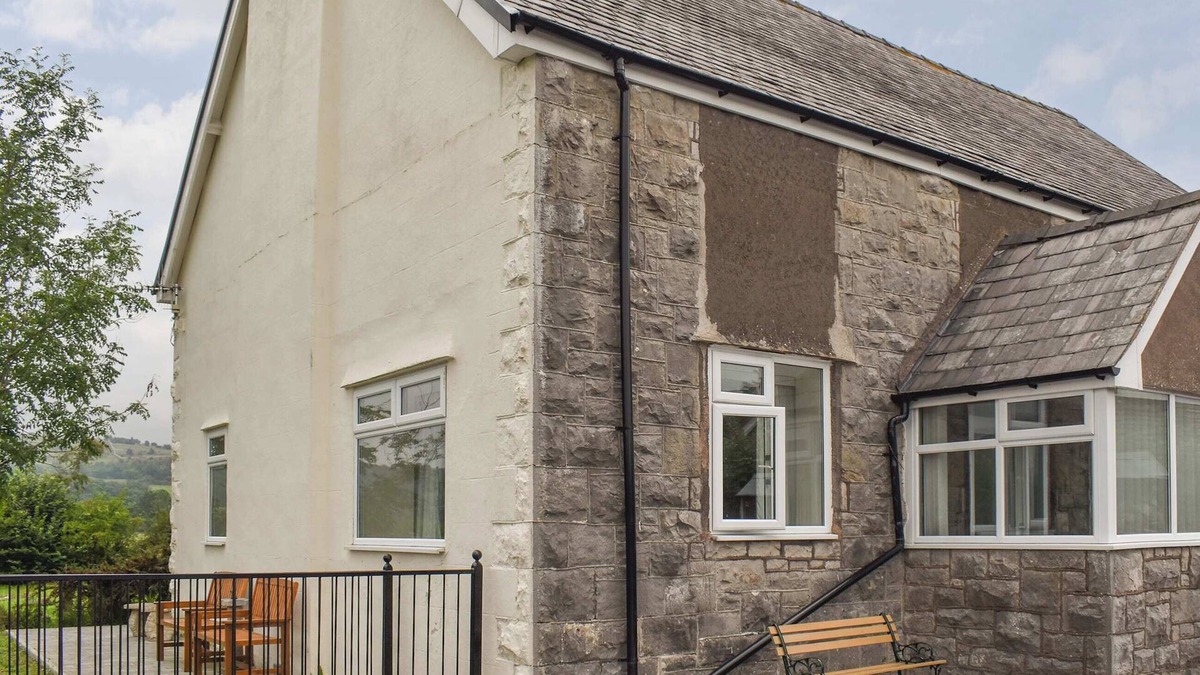 Llanarmon-yn-Ial Cottage | 3 bedroom accommodation in Llanarmon yn Lal