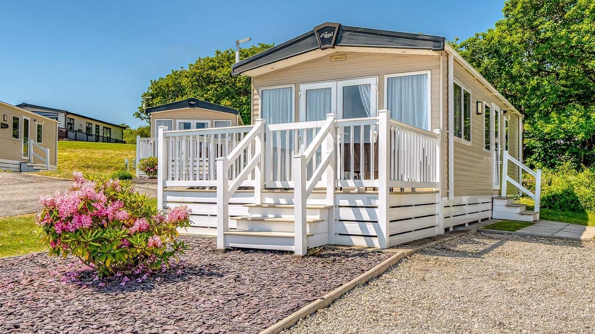 Hewas Water Ski Chalet | 3 bedroom accommodation in Nr St Austell