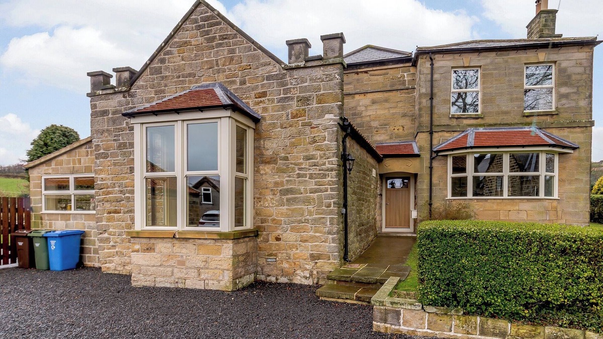 Fylingthorpe Cottage | 3 bedroom accommodation in Fylingthorpe