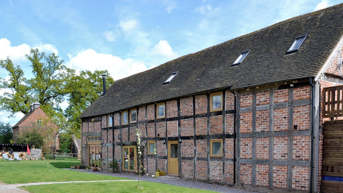 Hanley Castle Cottage | 3 bedroom accommodation in Hanley Castle
