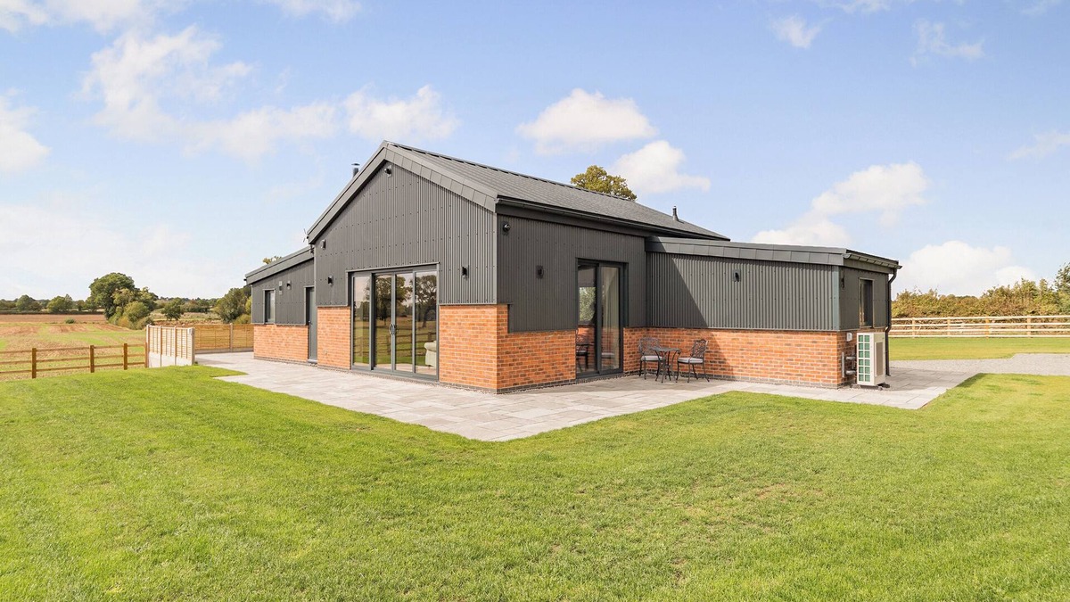 Sawley Cottage | 3 bedroom accommodation in Congerstone