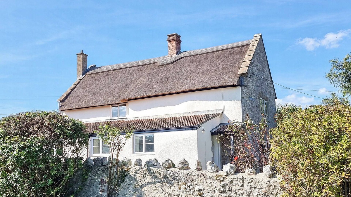 Eleighwater Cottage | 3 bedroom accommodation in Cudworth, near Ilminster