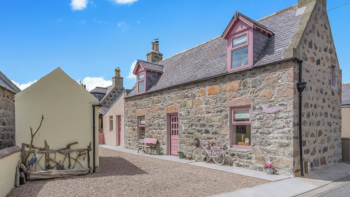 Sandhaven Cottage | 3 bedroom accommodation in Fraserburgh
