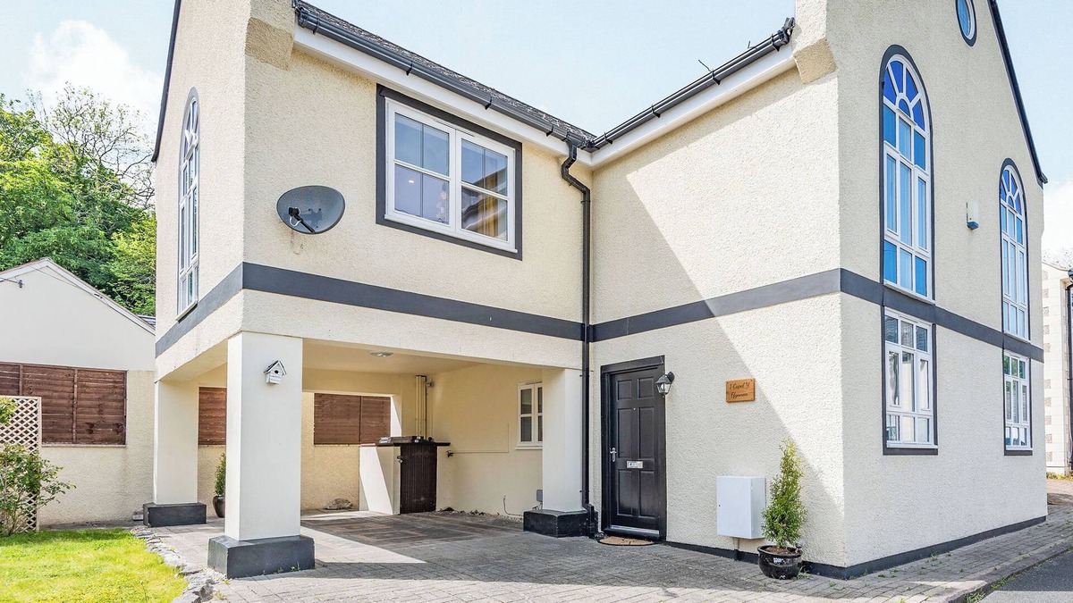 Llandudno Junction Cottage | 3 bedroom accommodation in Bryn Pydew