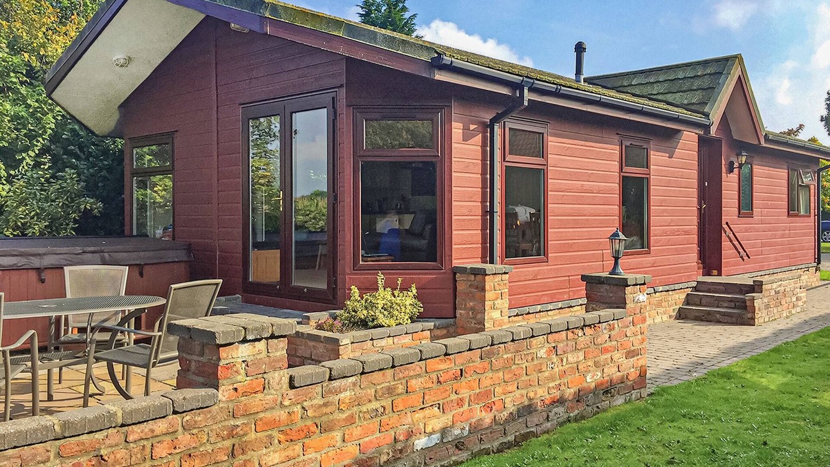 Scawton Ski Chalet | 3 bedroom accommodation in Easingwold