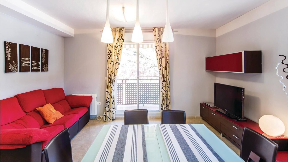 Montanejos Apartment | 3 bedroom accommodation in Montanejos