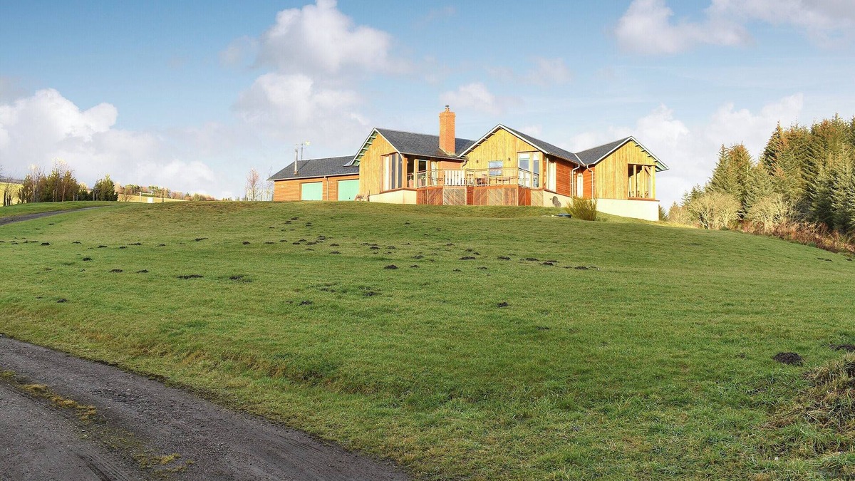 Glenlivet Cottage | 3 bedroom accommodation in Glenlivet, near Dufftown