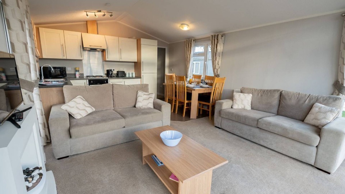 Gisleham Cabin | 3 bedroom accommodation in Lowestoft