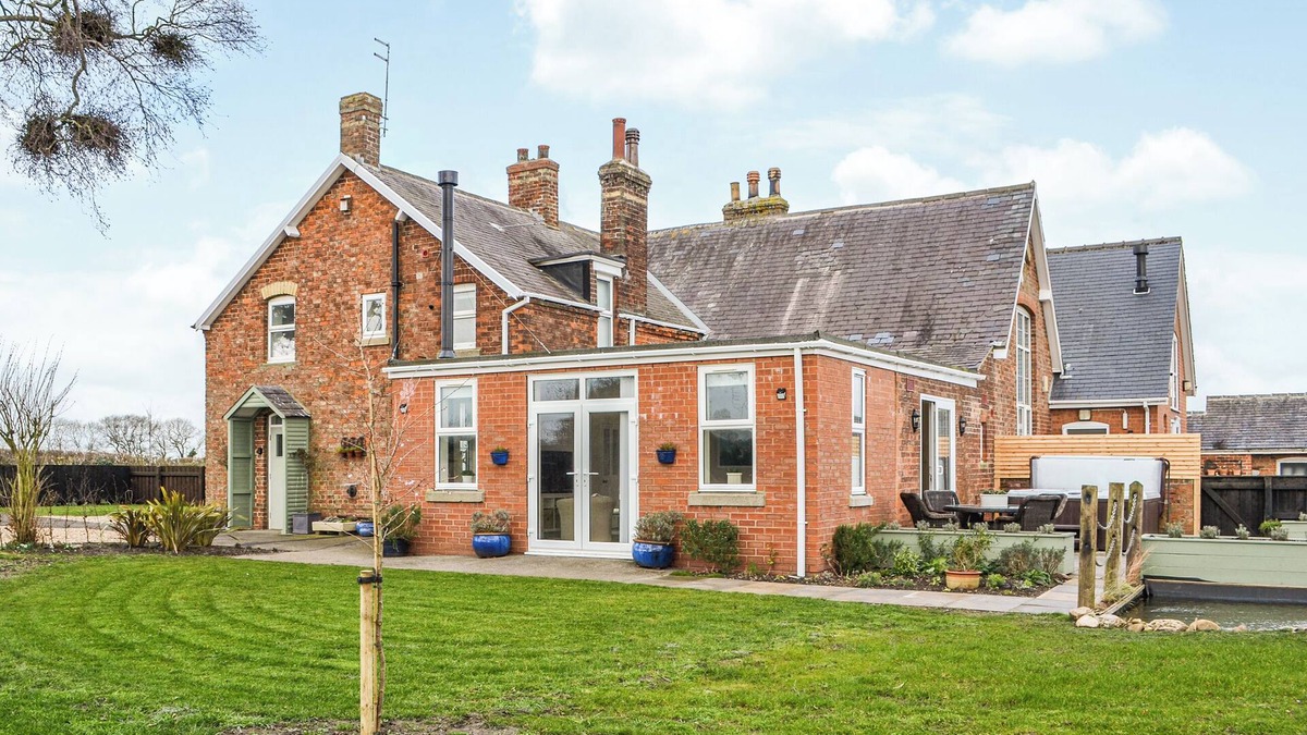 Driffield Cottage | 3 bedroom accommodation in Gembling