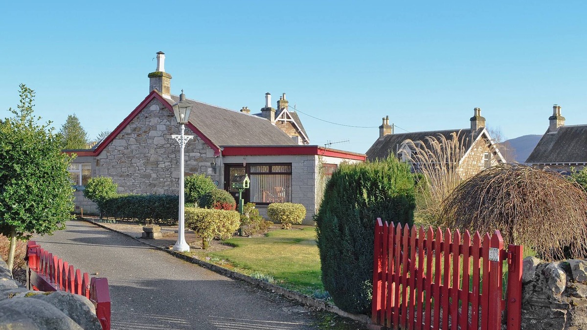 Pitlochry Cottage | 3 bedroom accommodation in Pitlochry