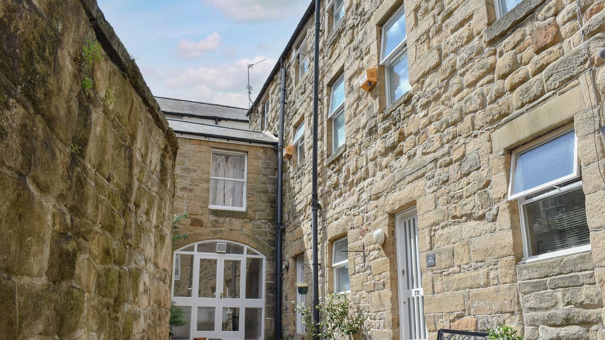 South Charlton Cottage | 3 bedroom accommodation in Alnwick