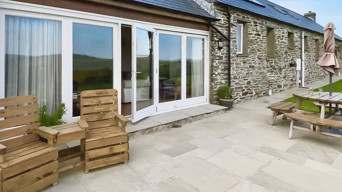 Boncath Cottage | 3 bedroom accommodation in Abercych, near Cardigan