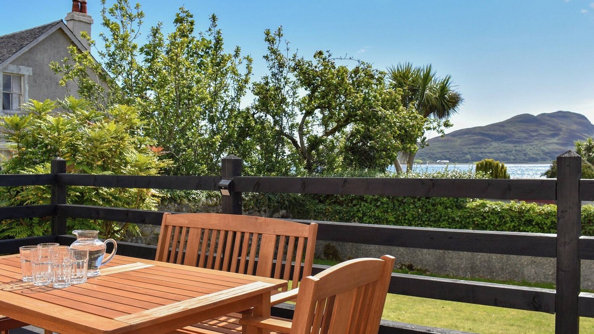Isle of Arran Cottage | 3 bedroom accommodation in Lamlash