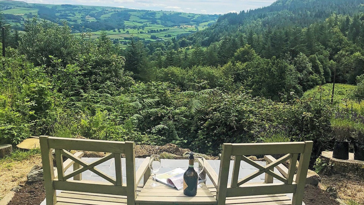 Llanrhychwyn Cottage | 3 bedroom accommodation in Trefriw, near Llanrwst