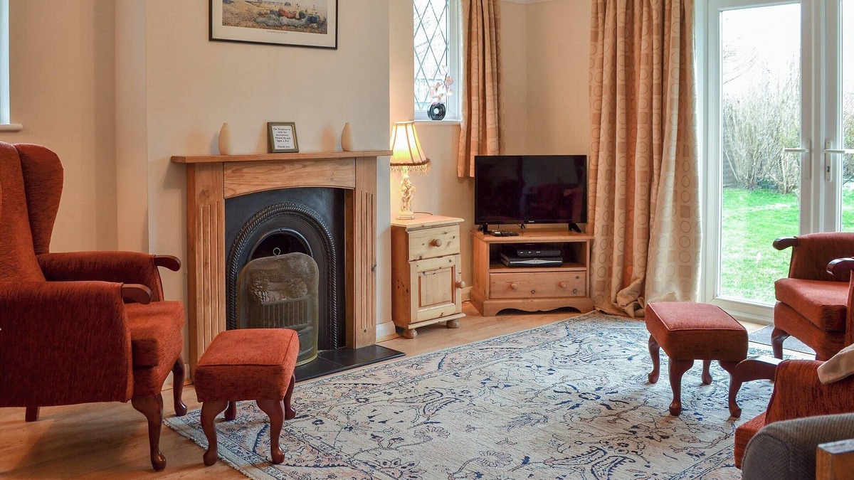 Ferring Cottage | 3 bedroom accommodation in Ferring, Worthing