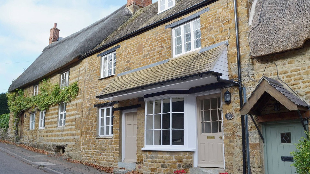 Hook Norton Cottage | 3 bedroom accommodation in Hook Norton, near Chipping Norton