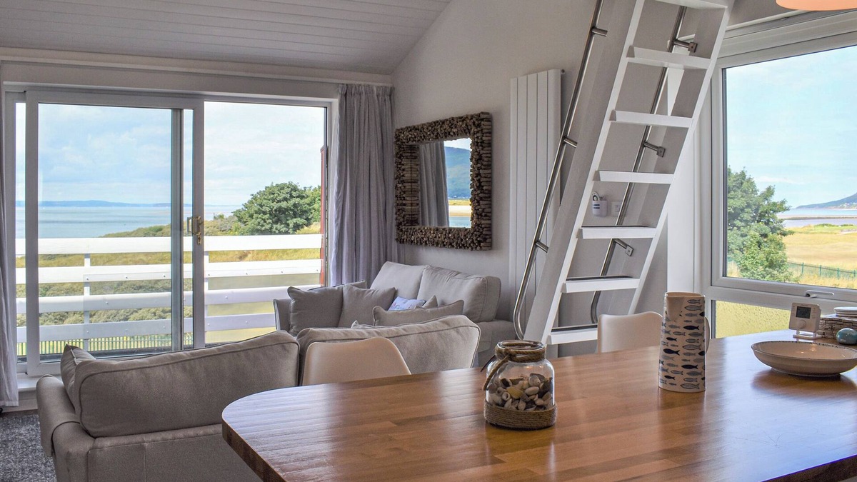 Deganwy Cottage | 3 bedroom accommodation in Deganwy, near Llandudno