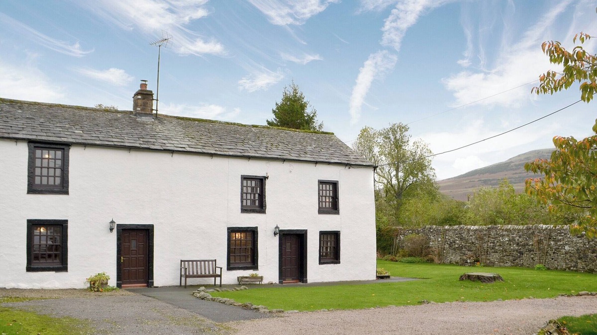 Bampton Cottage | 3 bedroom accommodation in Bampton Grange, near Pooley Bridge