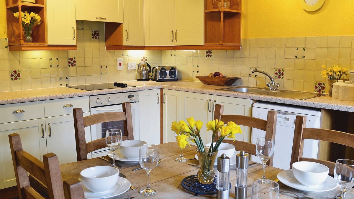 Halwell Cottage | 3 bedroom accommodation in Halwell, near Totnes