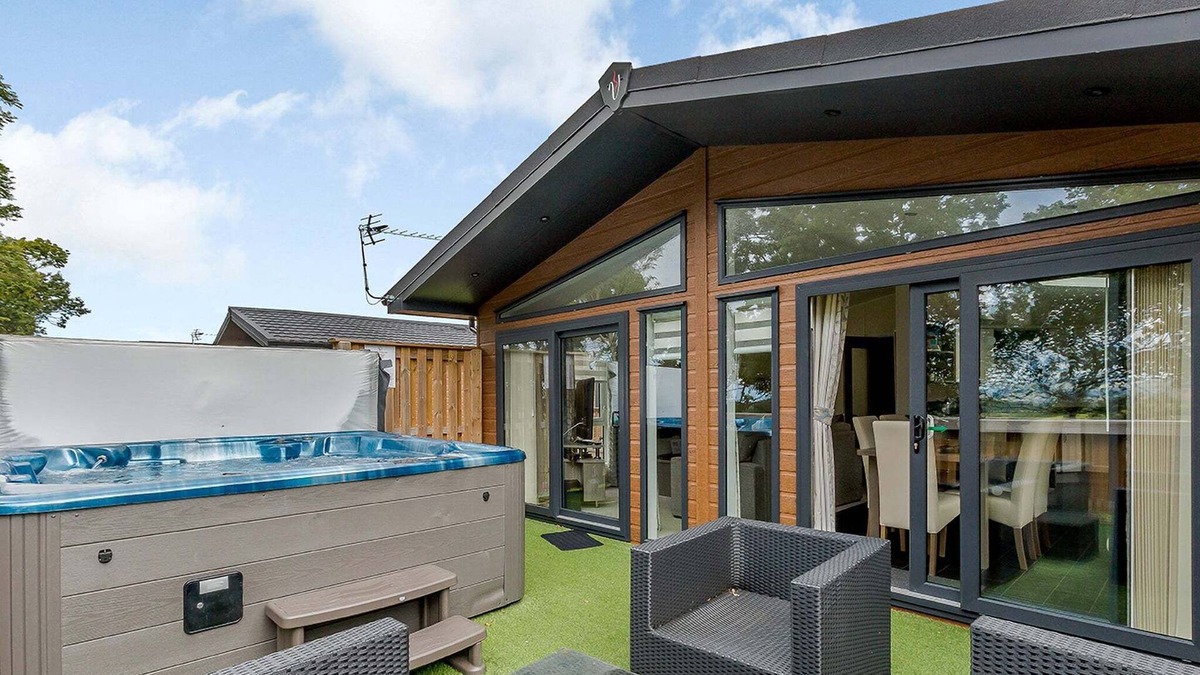 Ayr House | 3 bedroom accommodation in Ayr, Ayrshire