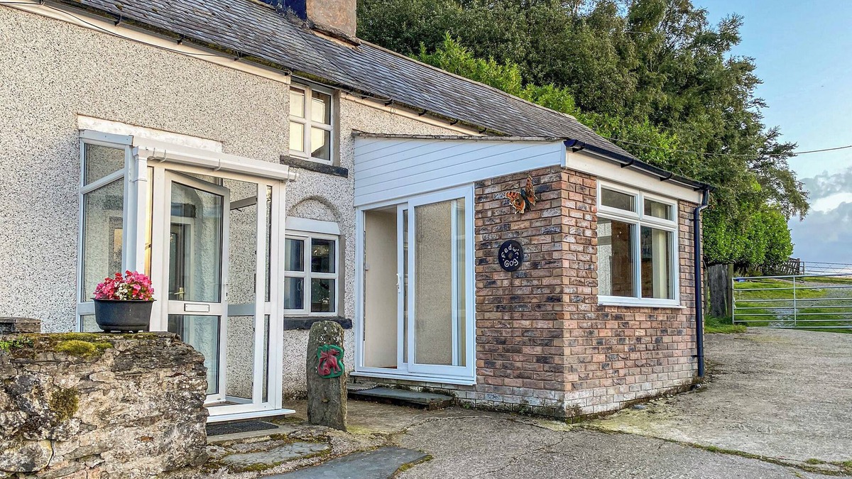 Corwen Cottage | 3 bedroom accommodation in Bala