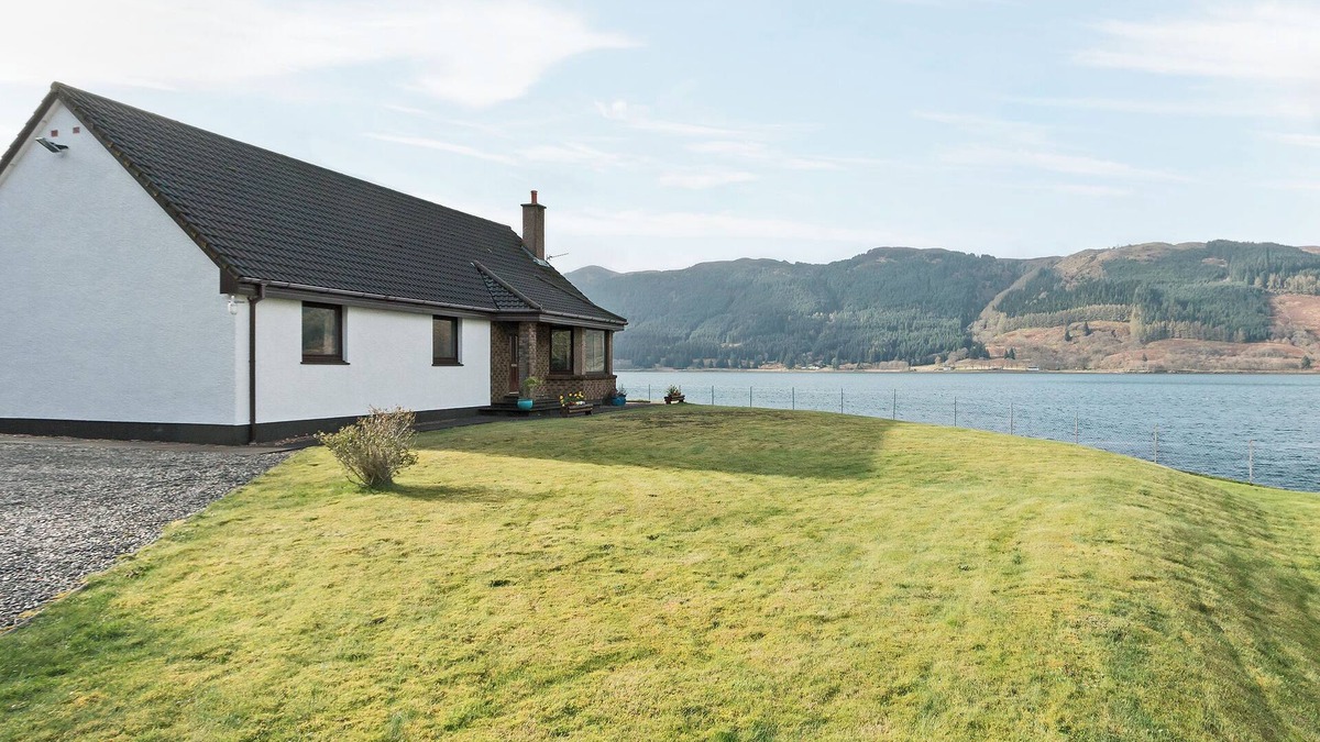 Kyle Cottage | 3 bedroom accommodation in Inverinate, by Kyle