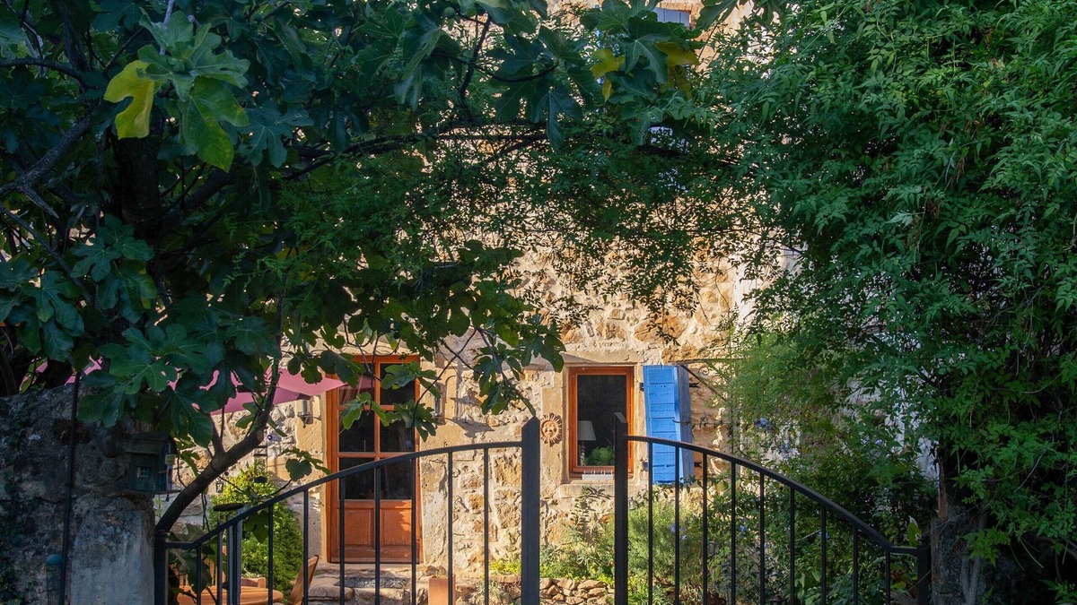 Sabran Other | 3 Bedroom Agritourism property in SABRAN