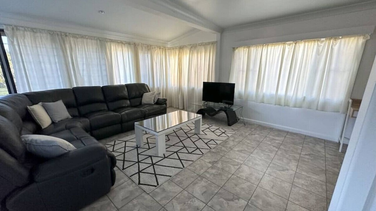 South Grafton Apartment | 3 Bedroom Apartment with Garden