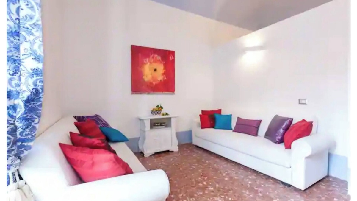 Prati Apartment | 3-bedroom apartment in amazing Roma with AC for large group