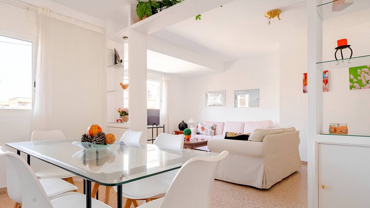 Ciutat Jardi Apartment | 3 bedroom apartment in Valencia Center