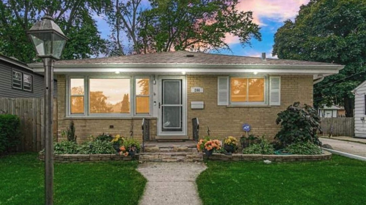 Bartlett Apartment | 3-bedroom apartment in awesome Bartlett with WiFi, AC