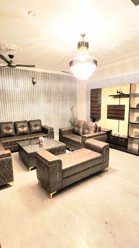 Jammu Apartment | 3 Bedroom Apartment - Shri Amarnath Yatra baseCamp