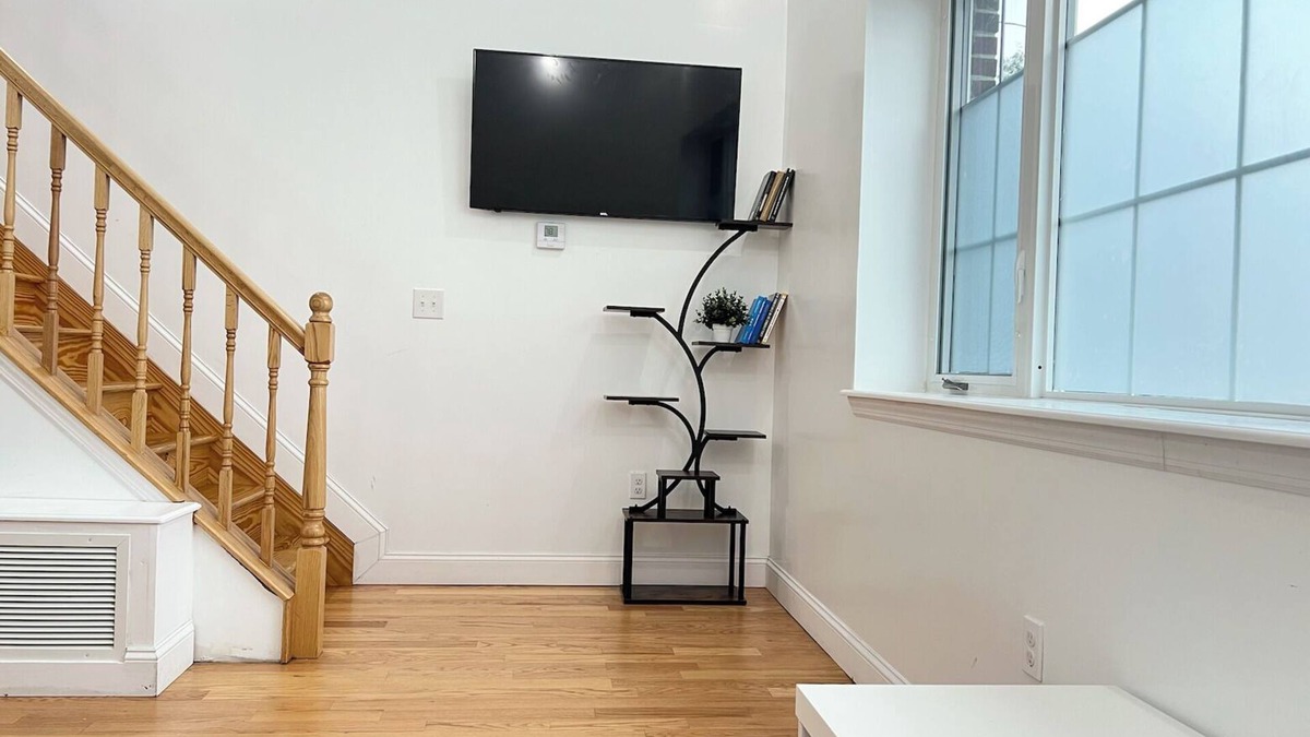 University Gardens Apartment | 3-bedroom apartment