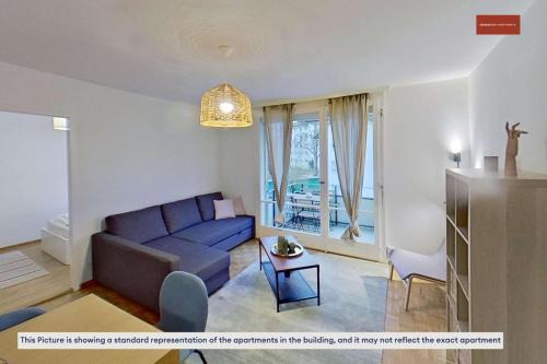 Seebach Apartment | 3 Bedroom Apartment with Balcony, 26 min to Zurich Center
