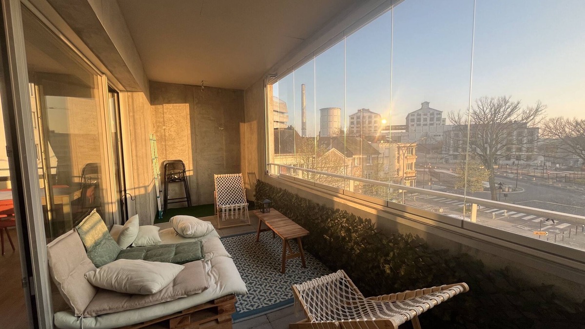 Republique - Les Ponts Apartment | 3-bedroom apartment with spacious balcony
