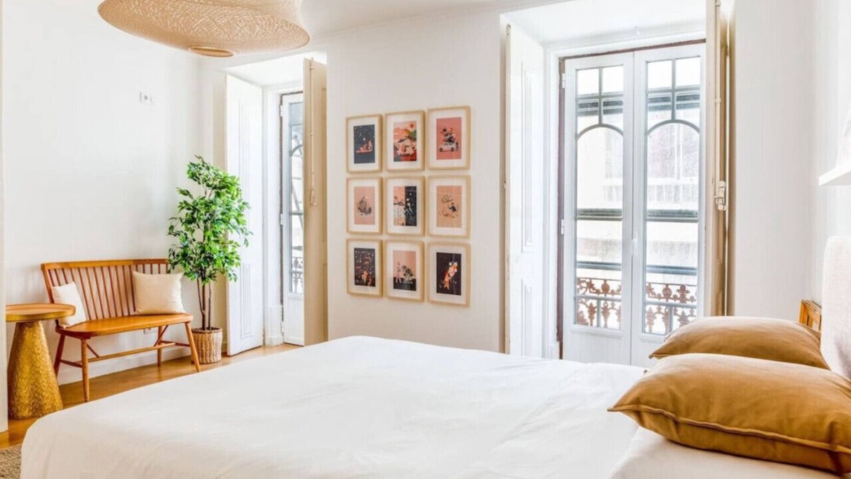 Cacilhas Apartment | 3-bedroom Apt with Private Patio in Cacilhas!