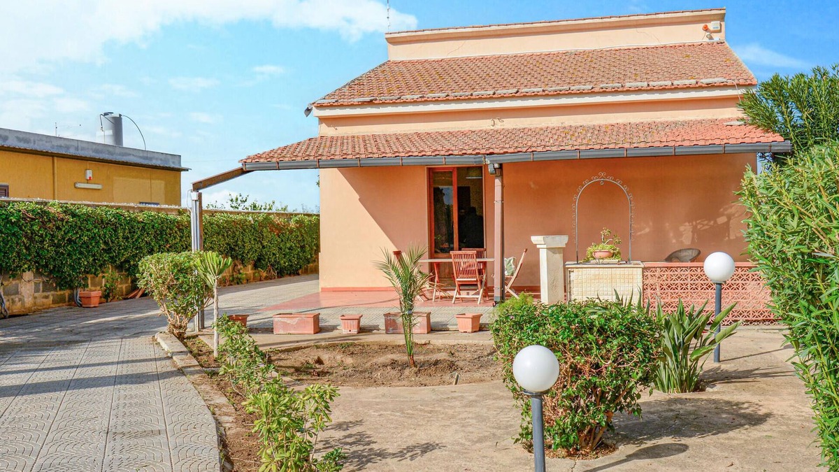 Comiso House | 3 bedroom awesome home in Comiso